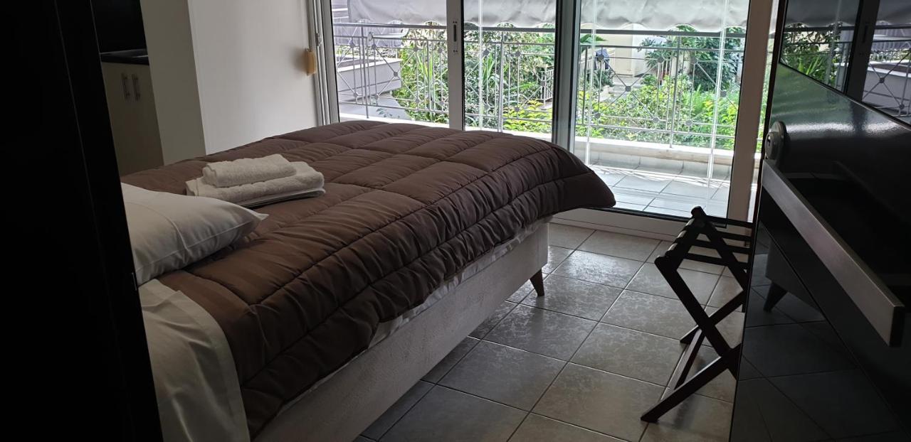 Alexia'S Apartments Ріо Екстер'єр фото
